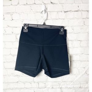 NWT Everlane Perform Shorts Black Women Size M